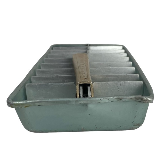 Vintage Quickube Blue Green Ice Cube Tray Release Handle Aluminum - Picture 6 of 10